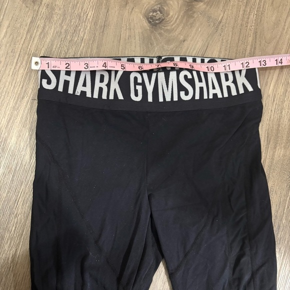 GYMSHARK Black Capri Leggings Mesh Sides Sz S/ XS Athletic Athleisure - Picture 3 of 7